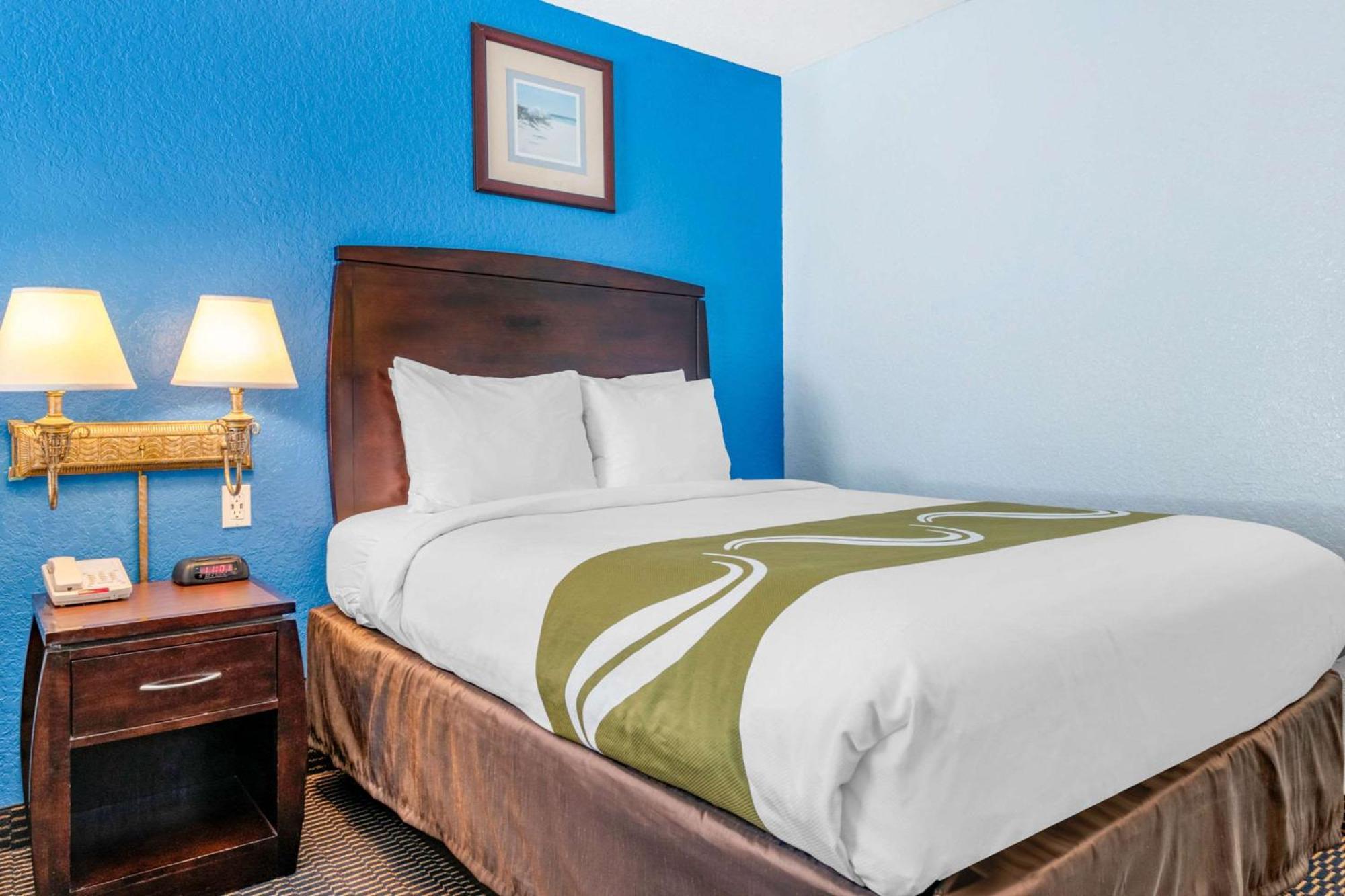 Quality Inn Sarasota North Near Lido Key Beach Ngoại thất bức ảnh