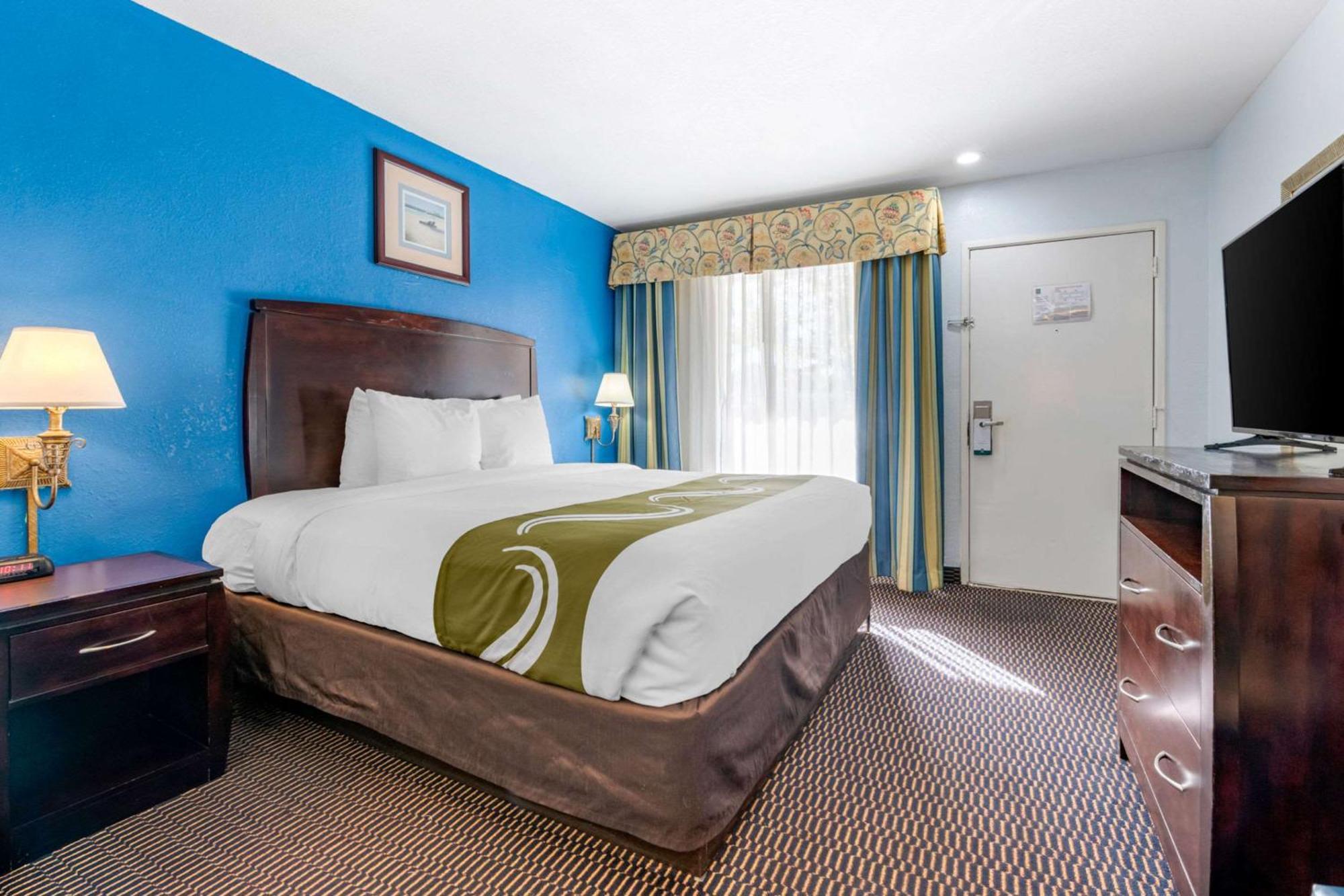 Quality Inn Sarasota North Near Lido Key Beach Ngoại thất bức ảnh